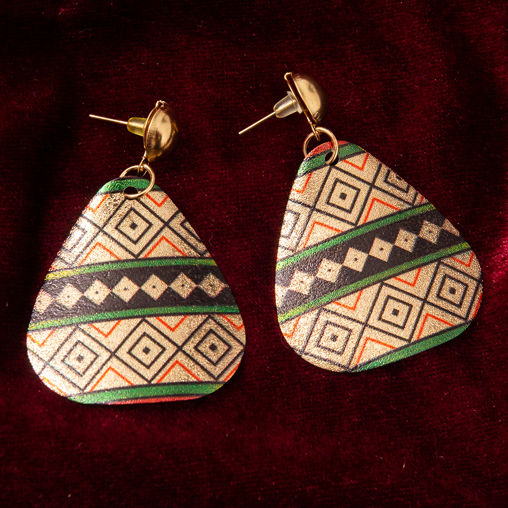 Geometrical pattern earrings