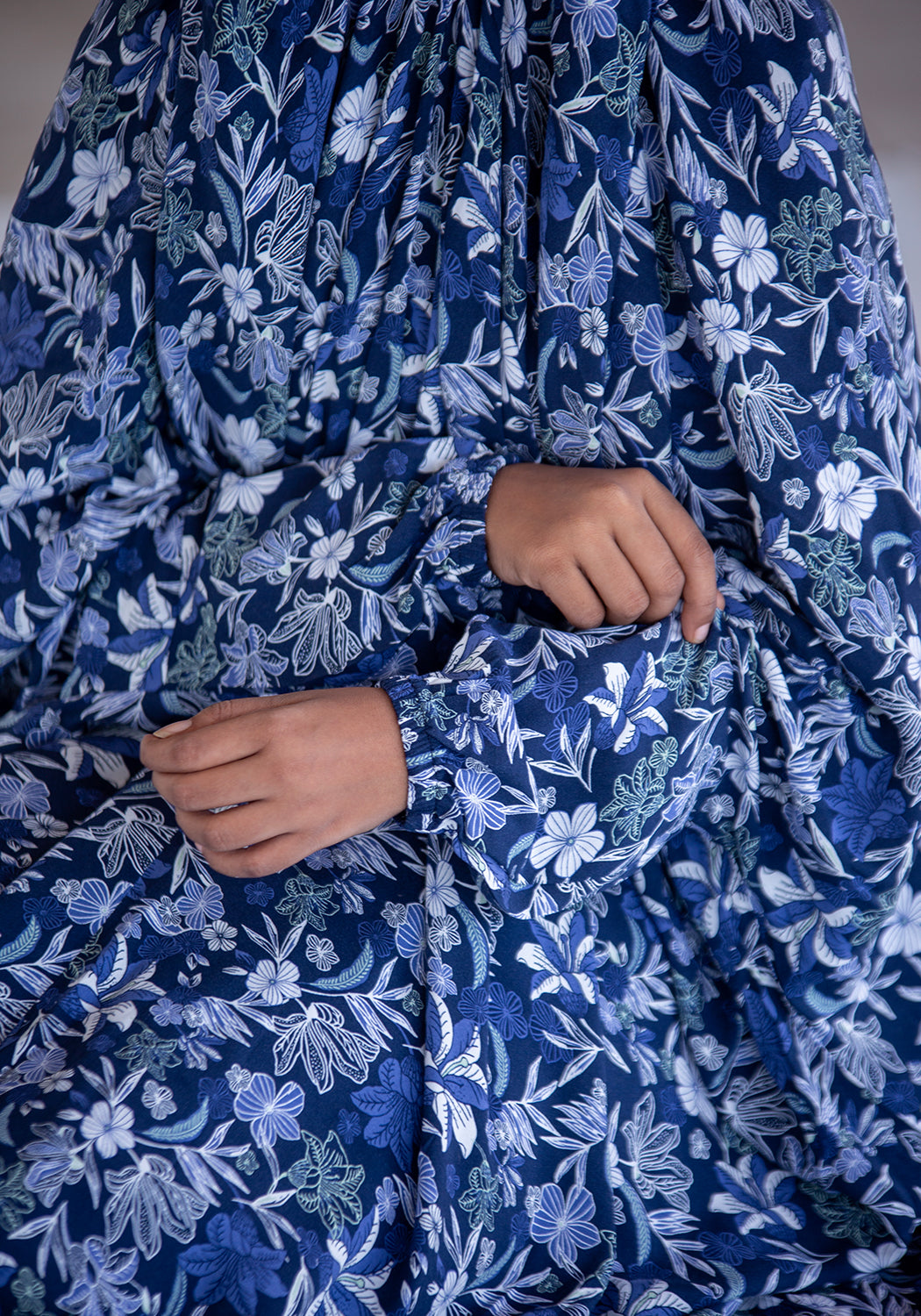 Printed Namaz Chadar - Navy Blue Lily Flower