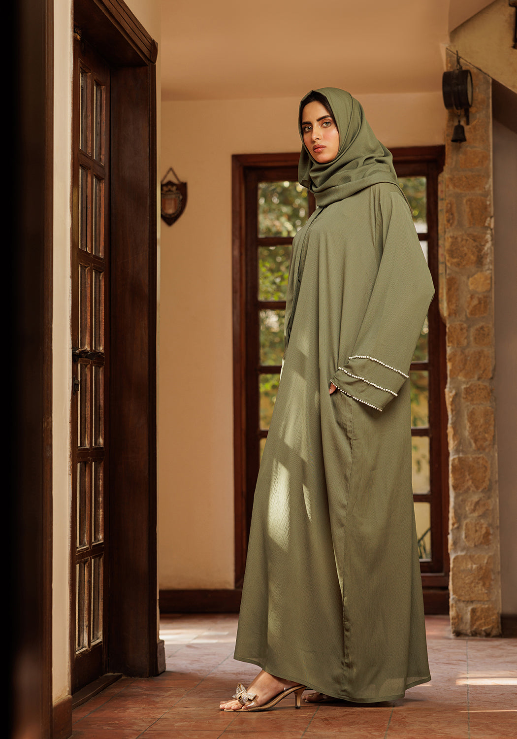 Olive Pearl Sleeve Abaya - Signature