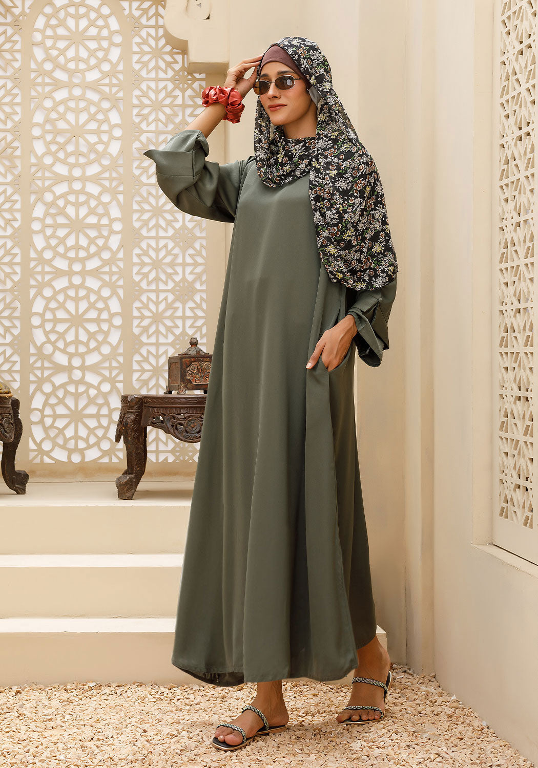 Vintage Green Abaya