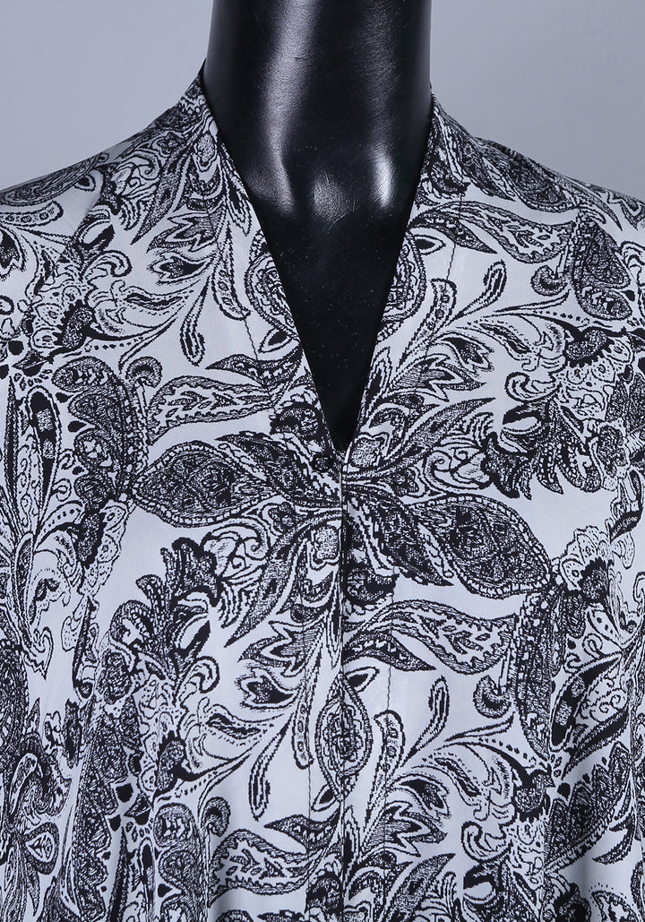 Black and White Printed Abaya