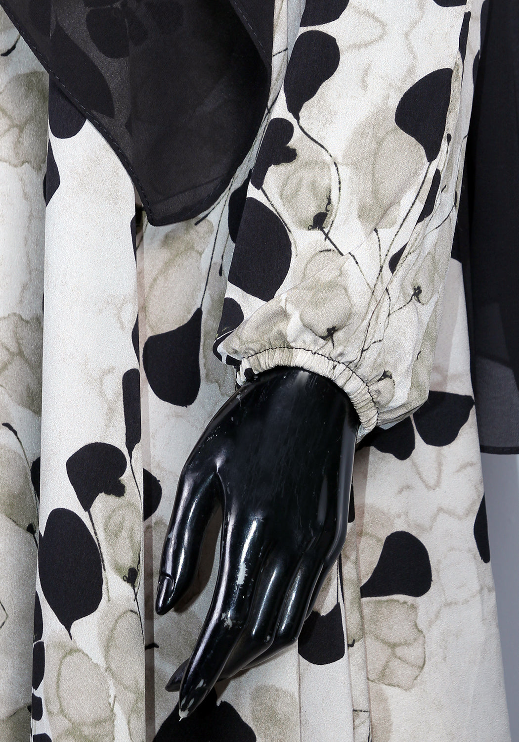 Black Grey Printed Abaya