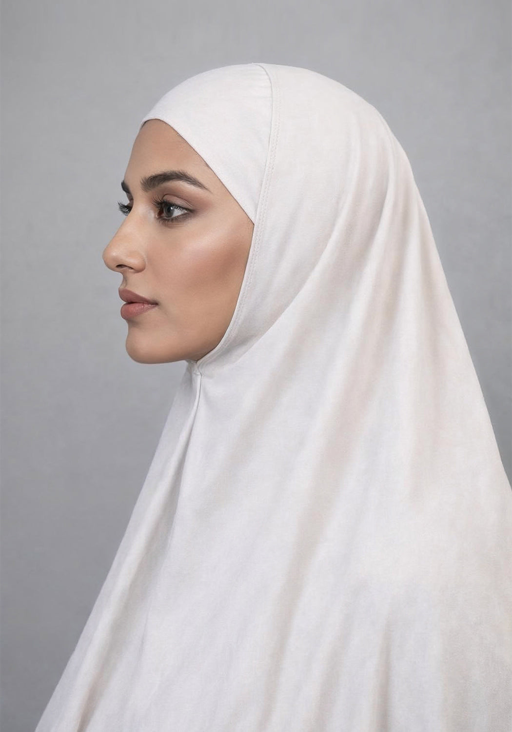 Makhna Hijab - White