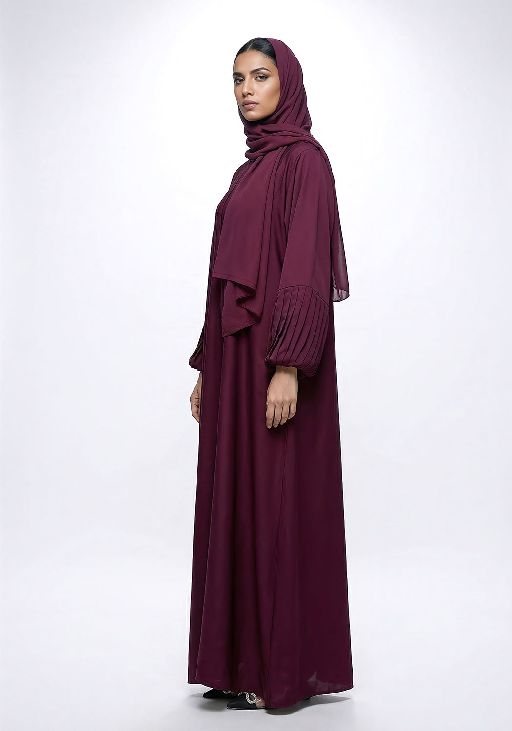 Maroon Summit ABAYA - Signature