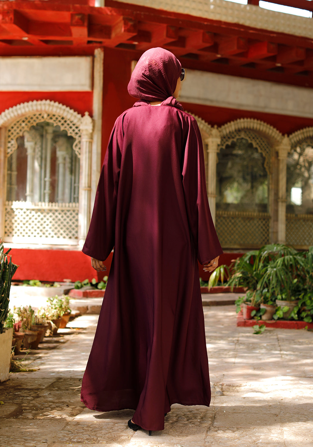 Front Closed Pleated Button Abaya
