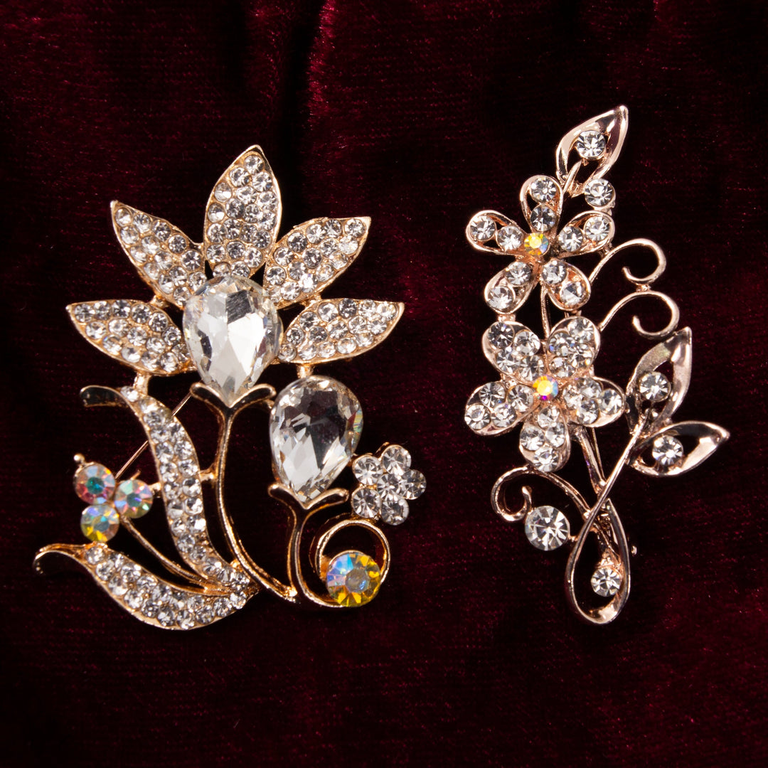 SET OF 2 BROOCHES CLEAR FLOWER-GOLD DROPS
