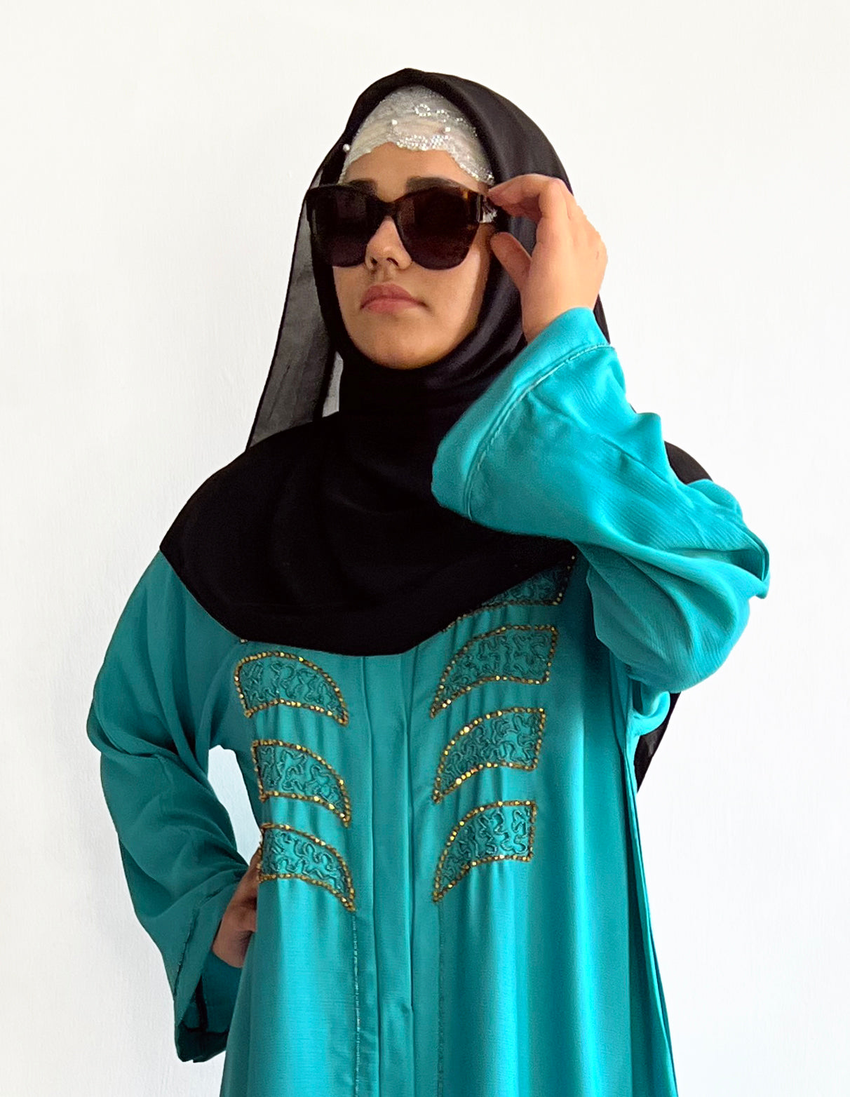 Husna abaya deals